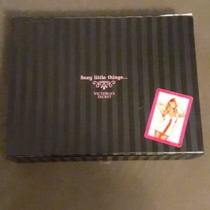 Victoria secrets mile high set